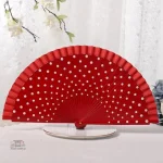 Éventail Japonais motif pois, accessoire traditionnel