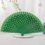 Éventail Japonais à pois pour décoration ou usage
