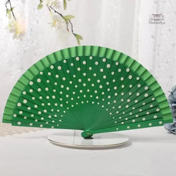 Éventail Japonais à pois pour décoration ou usage