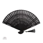 Éventail artisanal japonais avec motifs raffinés