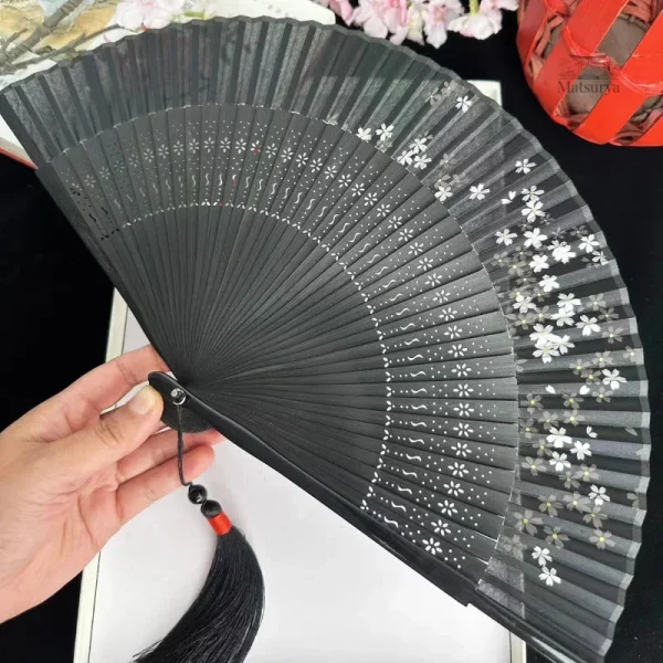 Éventail japonais classique