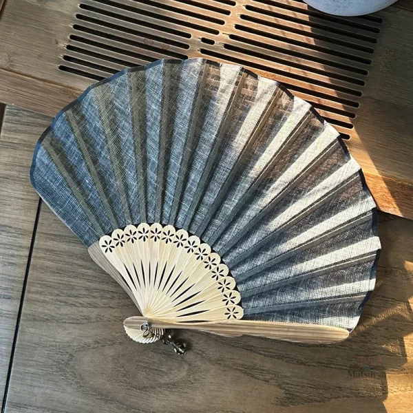 Éventail fait main japonais à embellir