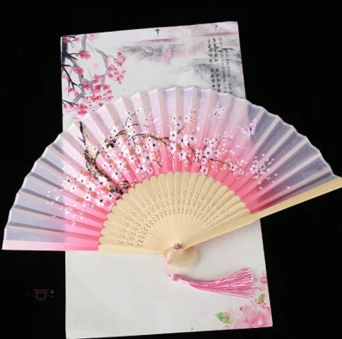 eventail-japonais-fleur-de-sakura-1 Éventail japonais avec motif de fleurs de Sakura