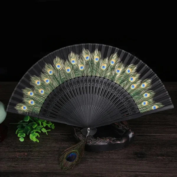 Éventail japonais avec motif de paon