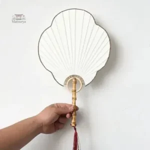 Éventail japonais décoratif pour l'été