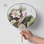 Éventail rond inspiré de la culture japonaise