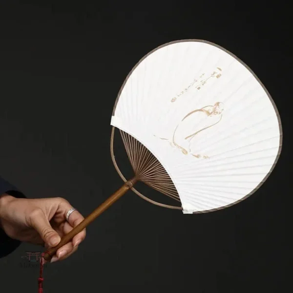 Éventail japonais uchiwa à emporter partout