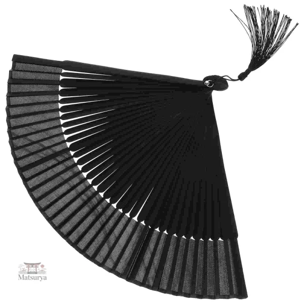 Éventail japonais en teinte noire élégante