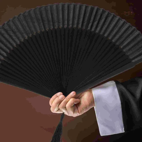 Accessoire noir pour ventilation et décoration