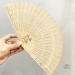 Éventail bois, option personnalisée pour un style individuel