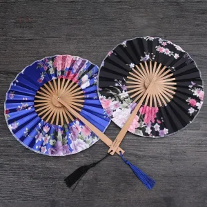 Éventail pliable design japonais