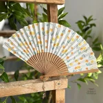 Éventail sensu avec motifs floraux