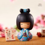 Figurine Kokeshi traditionnelle japonaise en bois