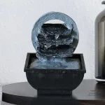 Décoration extérieure avec fontaine japonaise