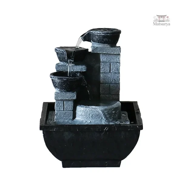 Élégante fontaine à eau zen japonaise
