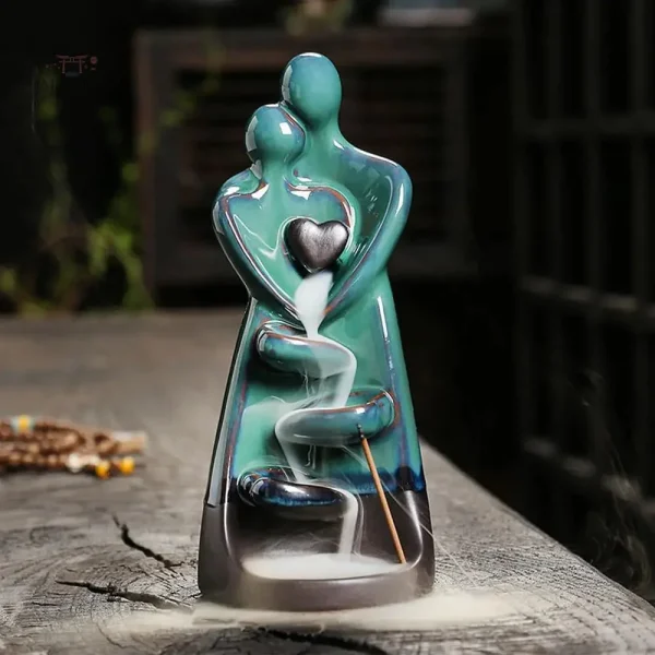 fontaine-a-encens-couple-decorative-1 Fontaine à encens couple décorative en céramique