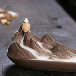 Accessoire de méditation : fontaine à encens élégante
