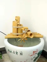 Élégante fontaine japonaise en bambou naturel