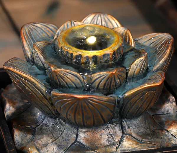 Fontaine japonaise d'intérieur avec effet cascade et ambiance sereine