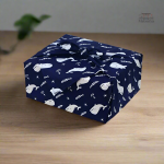 Furoshiki motif baleine pour emballage cadeau