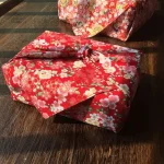 Furoshiki Japonais Fleurs en tissu coloré