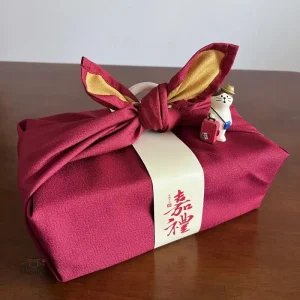 Furoshiki en couleur unie, pratique et esthétique