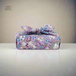 Emballage furoshiki violet artisanal