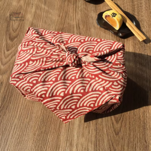 Furoshiki Retro, design vagues pour vos cadeaux