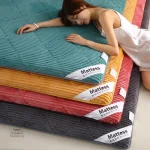 Futon pratique pour les petits espaces