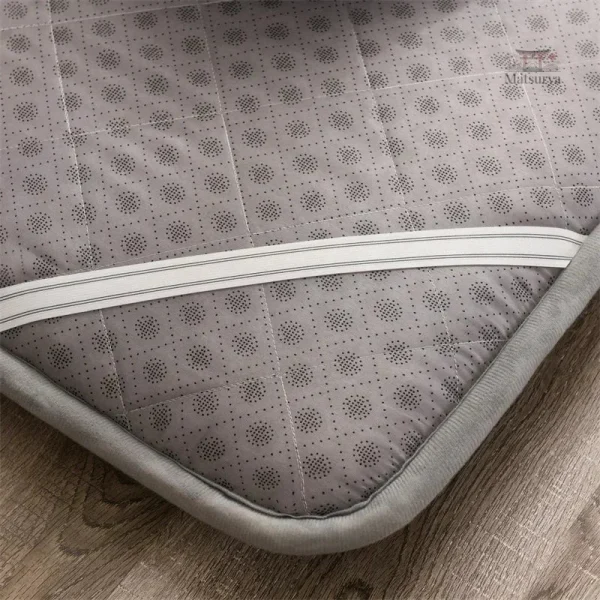 Futon pliable compact, idéal pour petits espaces