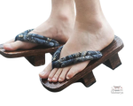 Sandales geta traditionnelles en bois
