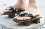 Chaussures geta masculines artisanales