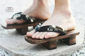 Chaussures geta masculines artisanales