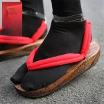 Geta homme en bois naturel, design classique