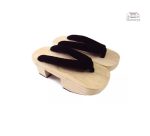 Geta japonaise en bois, traditionnelle et élégante