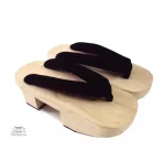 Chaussure japonaise en bois, style classique