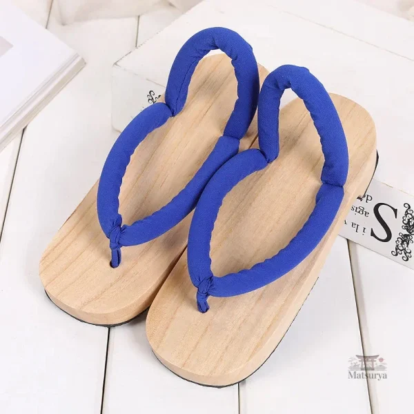 Geta design japonaises, parfaites pour les tenues estivales