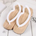 Geta avec motif design, ajout de charme à votre garde-robe