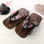Chaussures japonaises geta, design classique pour homme