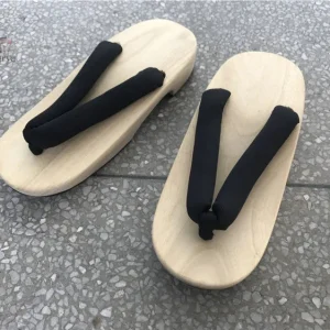 Sandales japonaises traditionnelles, style geta épuré