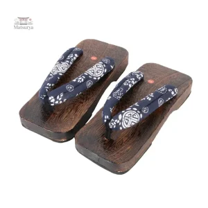Geta en bois traditionnel japonais