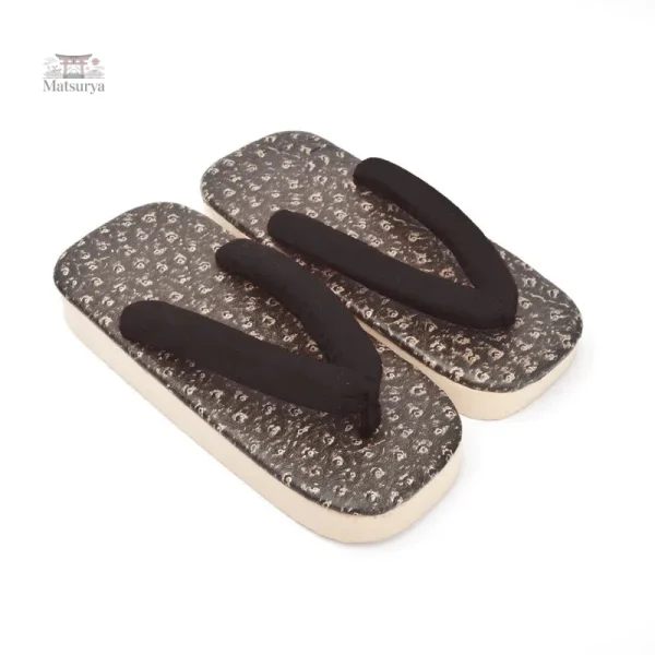 Geta en bois fait main, artisanal et élégant