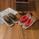 Geta en bois traditionnel, confort et élégance