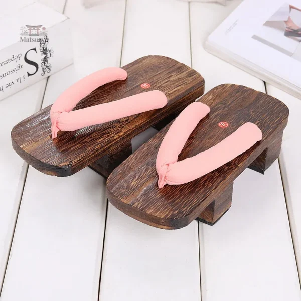 Sandales Geta japonaises, design traditionnel et confortable
