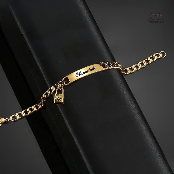 gourmette-japonaise-personnalisee-avec-charm-cadenas-1 Gourmette japonaise personnalisée avec charm cadenas