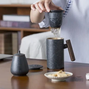Mug en céramique au design traditionnel japonais