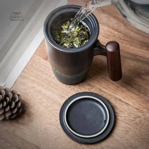 Mug japonais traditionnel avec motifs raffinés
