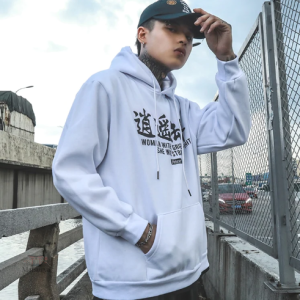 Vêtement homme avec design inspiré du Japon
