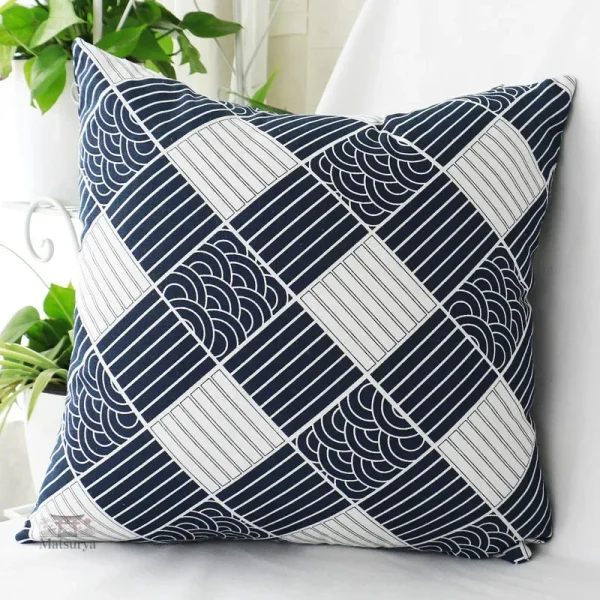 housse-de-coussin-japonaise-bleue-chic-1 Housse de coussin japonaise bleue chic pour décoration