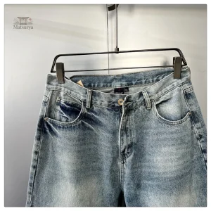 Pantalon tendance inspiré de la mode japonaise, coupe large
